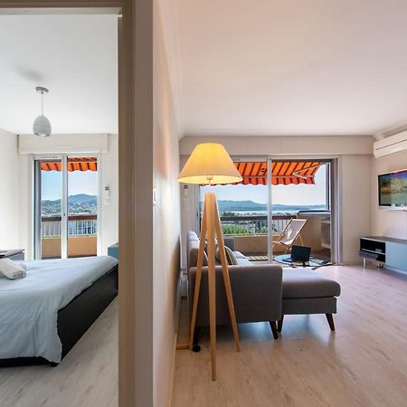 Le Cadet - Vue Panoramique Ville Et Baie De Sanary Sur Mer, Parking & Terrasse - 2 A 4 Pers Экстерьер фото