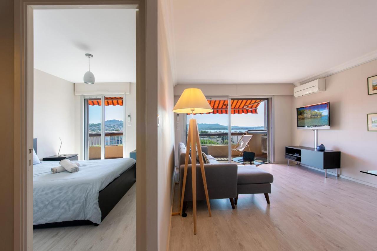 Le Cadet - Vue Panoramique Ville Et Baie De Sanary Sur Mer, Parking & Terrasse - 2 A 4 Pers Экстерьер фото