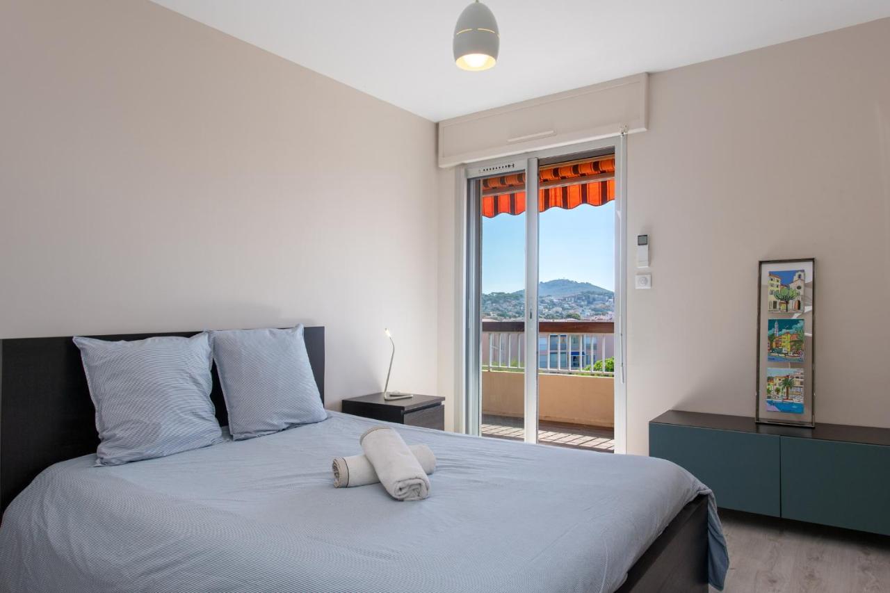 Le Cadet - Vue Panoramique Ville Et Baie De Sanary Sur Mer, Parking & Terrasse - 2 A 4 Pers Экстерьер фото
