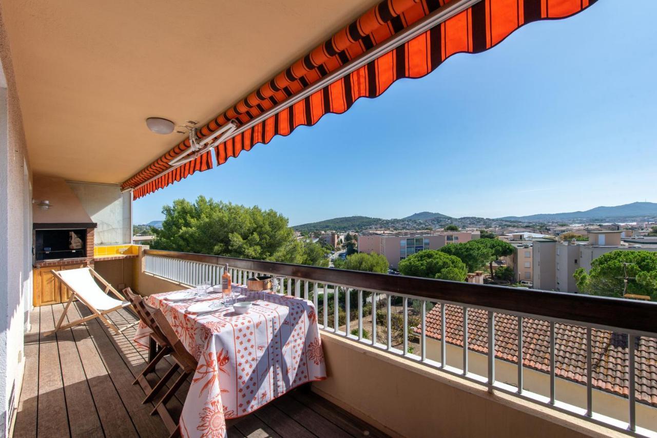 Le Cadet - Vue Panoramique Ville Et Baie De Sanary Sur Mer, Parking & Terrasse - 2 A 4 Pers Экстерьер фото